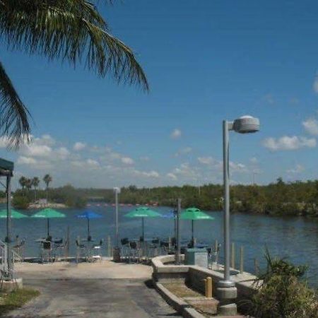 Miami Bed And Breakfast Country Walk 외부 사진